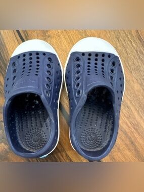 C4 Native Jefferson Kids Slip-On Shoes
Navy White Rubber Waterproof
Lightweight